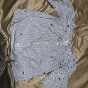 Francesca’s summer 3/4 length sleeves shirt